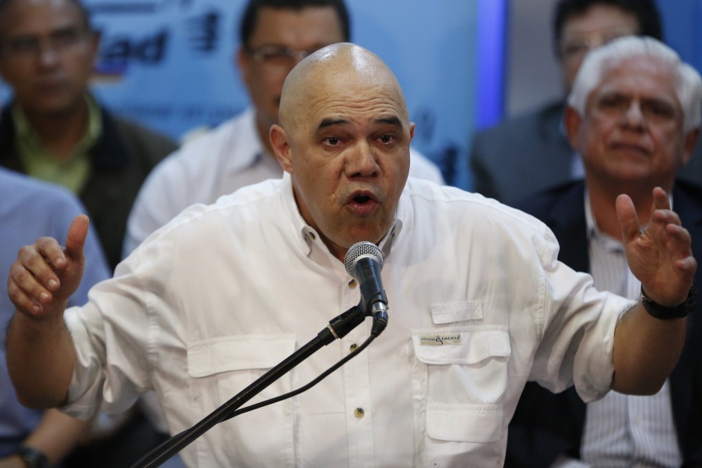 Jesus Torrealba, secretary of the Venezuelan coalition of opposition parties (MUD), speaks during a news conference in Caracas September 24, 2014. Venezuela's opposition parties on Wednesday named Torrealba to head their coalition before the 2015 parliamentary elections, where they hope to weaken Venezuela's President Nicolas Maduro's socialist government. REUTERS/Carlos Garcia Rawlins (VENEZUELA - Tags: POLITICS)