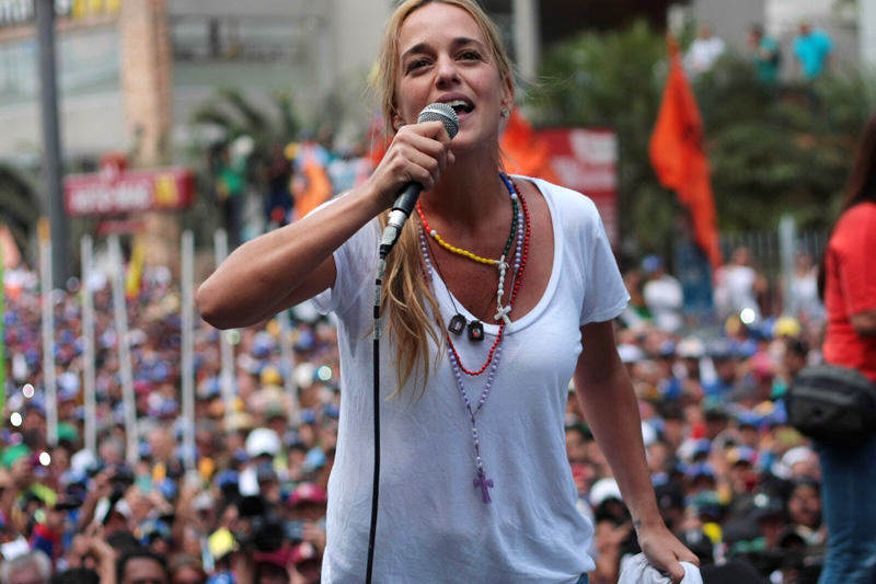 wpid-por-la-libertad-vp-y-lilian-tintori-convocan-a-los-venezolanos-a-vestir-de-blanco-este-18f