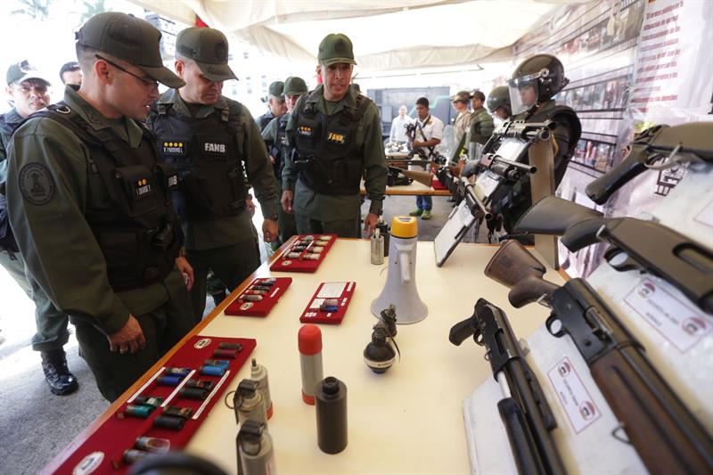 militares venezolanos