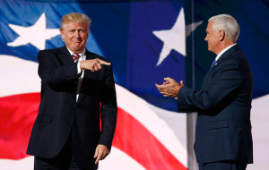 Donald Trump junto a Mike Pence en la Convención de los republicanos en Cleveland / EFE