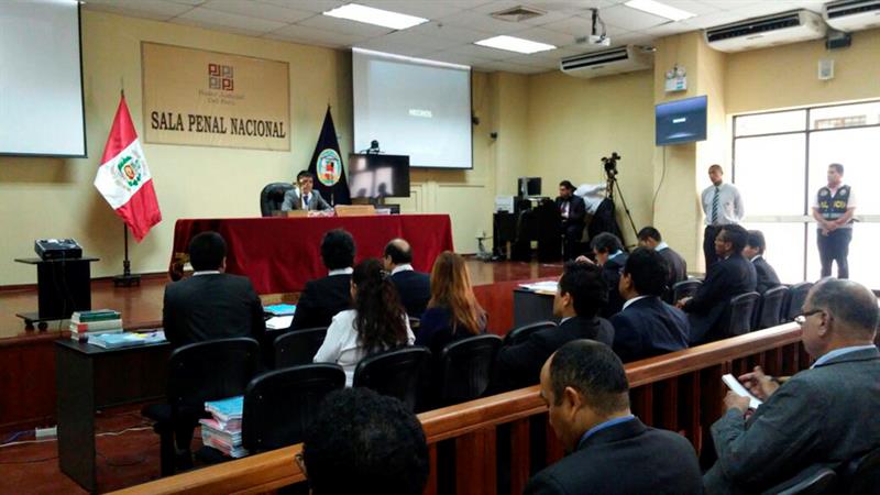 - Foto cedida de la audiencia publica para resolver el pedido de prisión preventiva formulado por el Ministerio Público contra el expresidente Alejandro Toledo por sus presuntos vínculos con el cobro de sobornos a la empresa Odebrecht en Lima (Perú). EFE