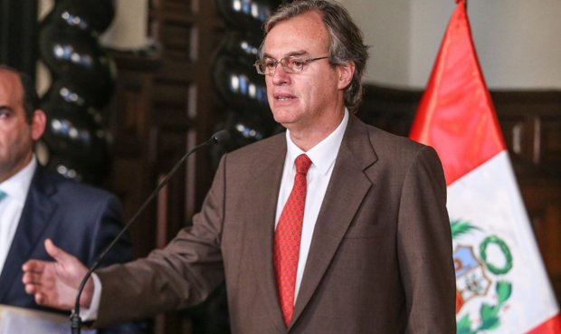  Carlos Basombrío- Ministro del interior Perú 