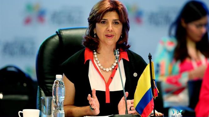 Canciller de Colombia: María Ángela Holguín