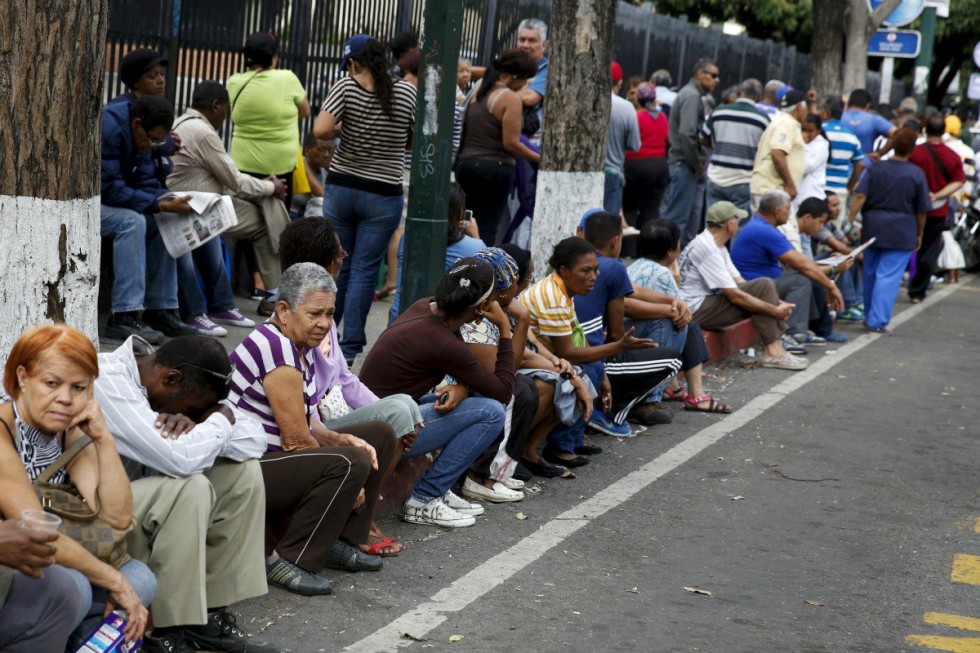 Las colas para comprar comida son desgarradoras en Venezuela